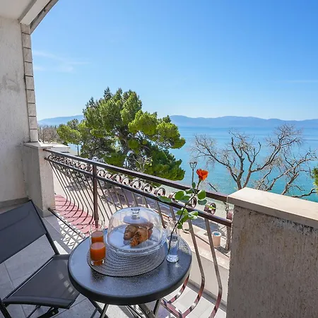 Apartment Marela Gradac (Split-Dalmatia)