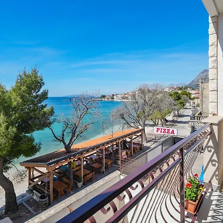 Apartment Marela *